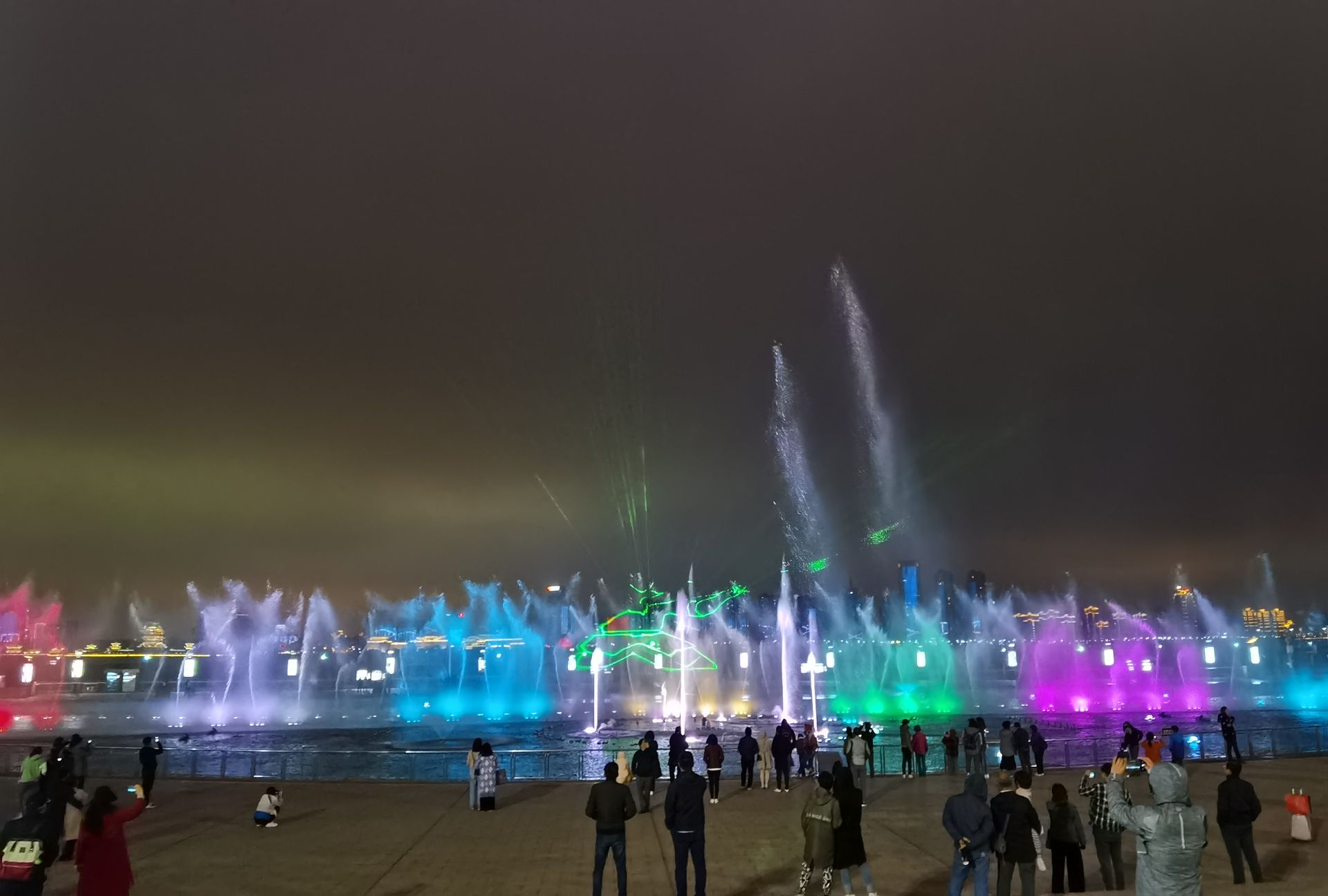 2024南昌秋水广场-音乐喷泉游玩攻略,来南昌旅游有一点很好的，就...【去哪儿攻略】