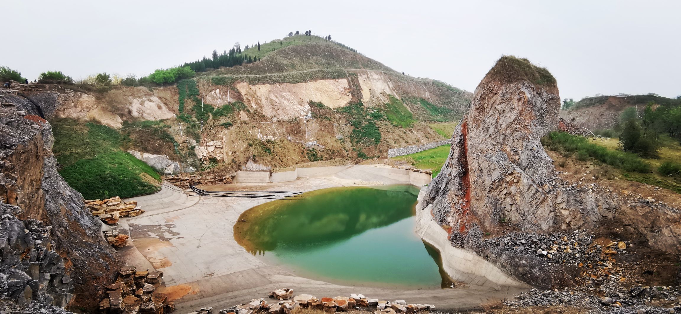 黑铁山旅游风景区图片