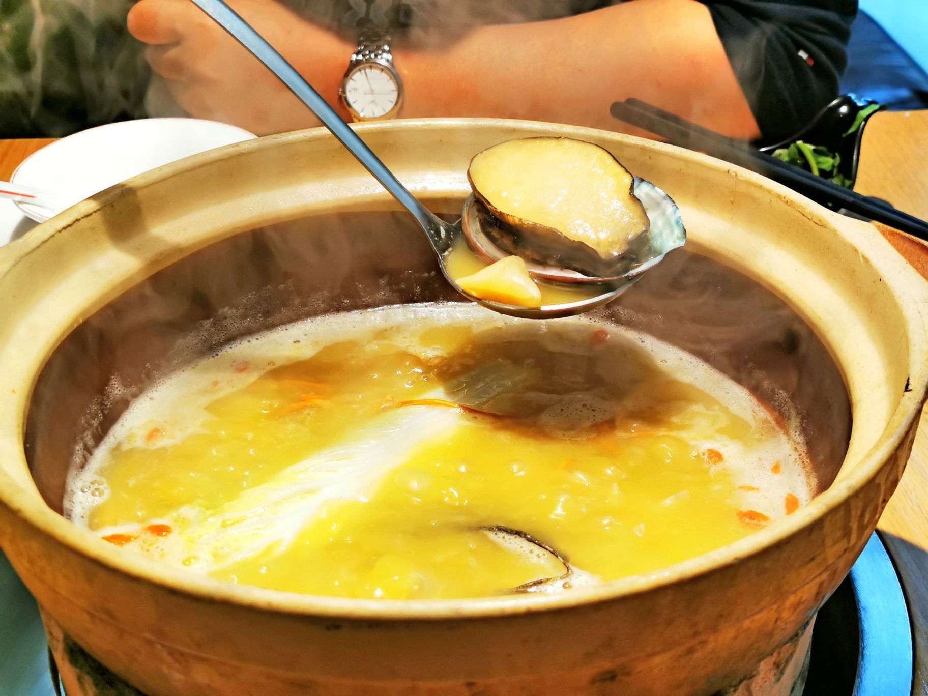 【携程美食林】上海凤鲜姐姐港式打边炉(茅台路店)餐馆,94推荐菜品