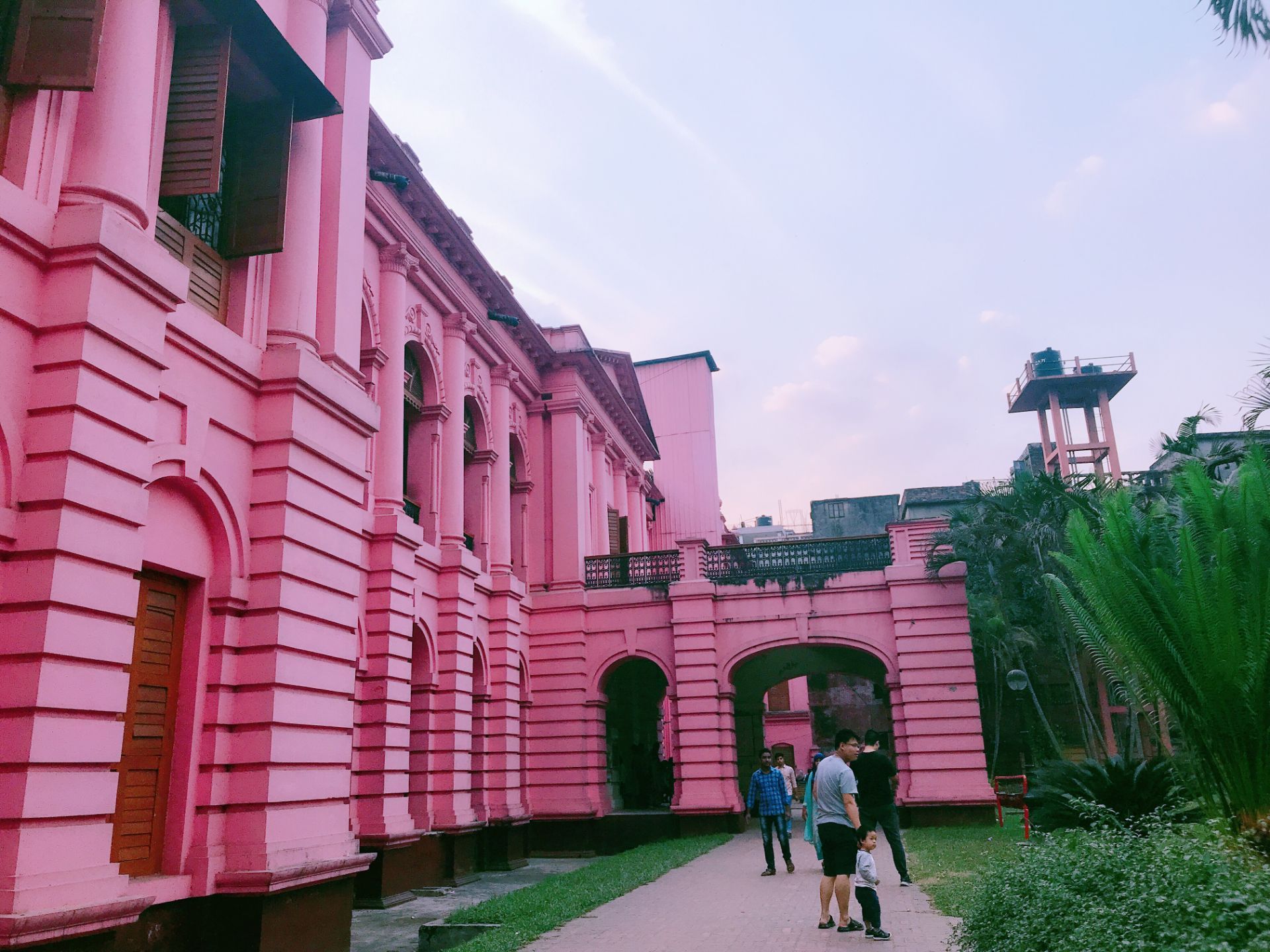 阿赫桑曼济勒粉红宫殿