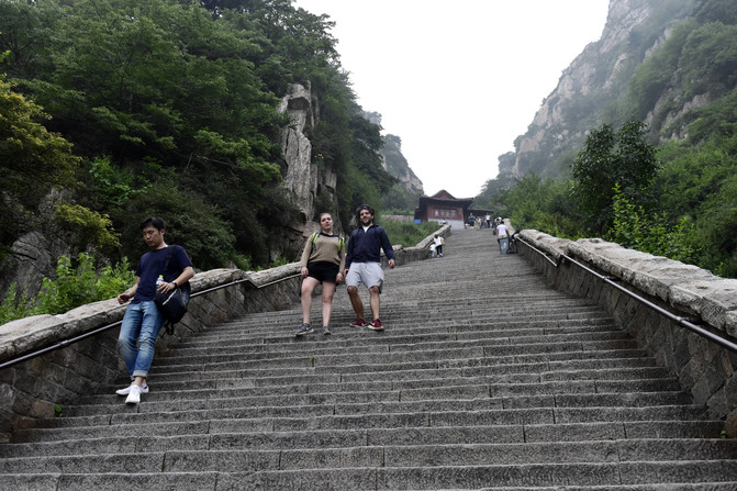 1009060000001lao3C11C_R_671_10000_Q90.jpg?proc=autoorient