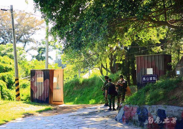 狮山炮阵地位在金门东北角的五虎山上,负责金门东北部海域安全.