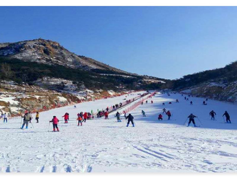 艾山滑雪场图片