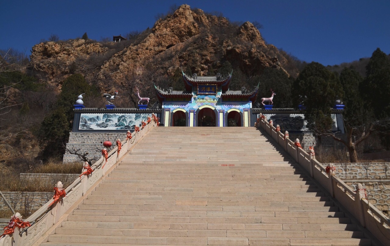 葫芦岛灵山寺风景区图片