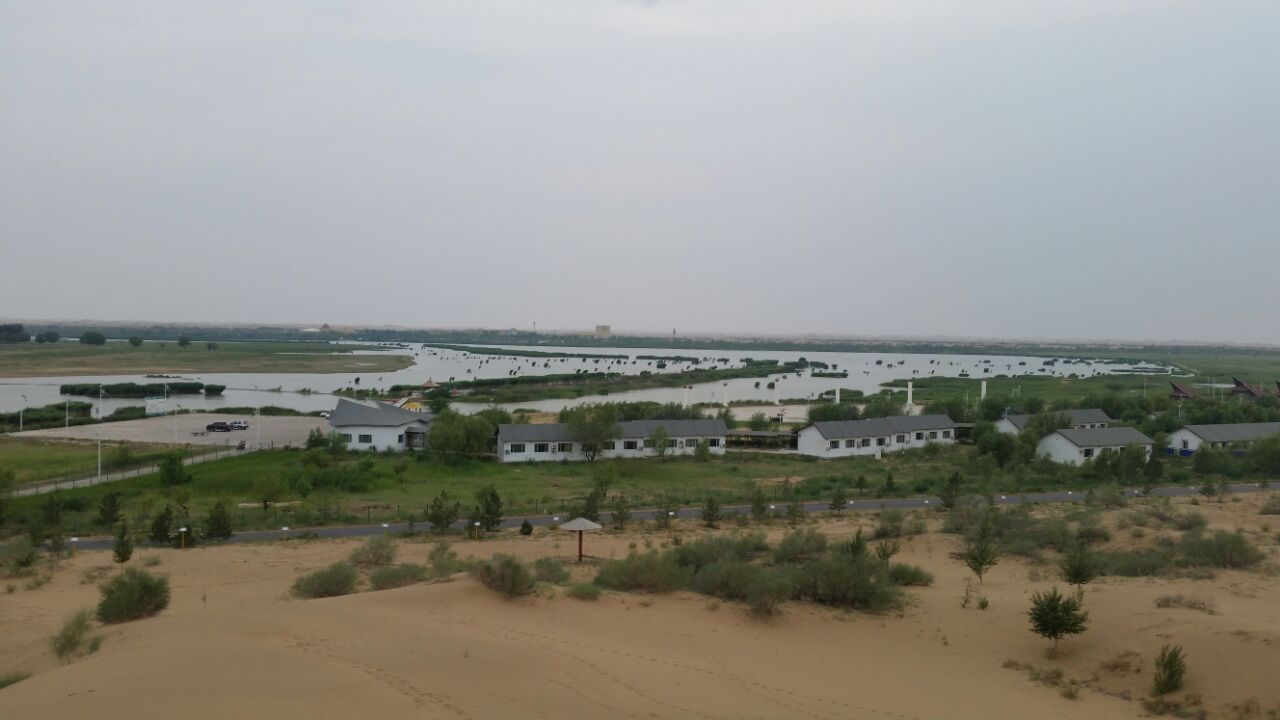 七星湖沙漠生态旅游区