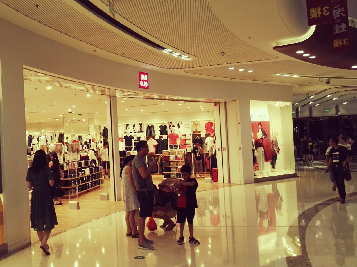uniqlo(万达广场萝岗店)点评(2条点评)