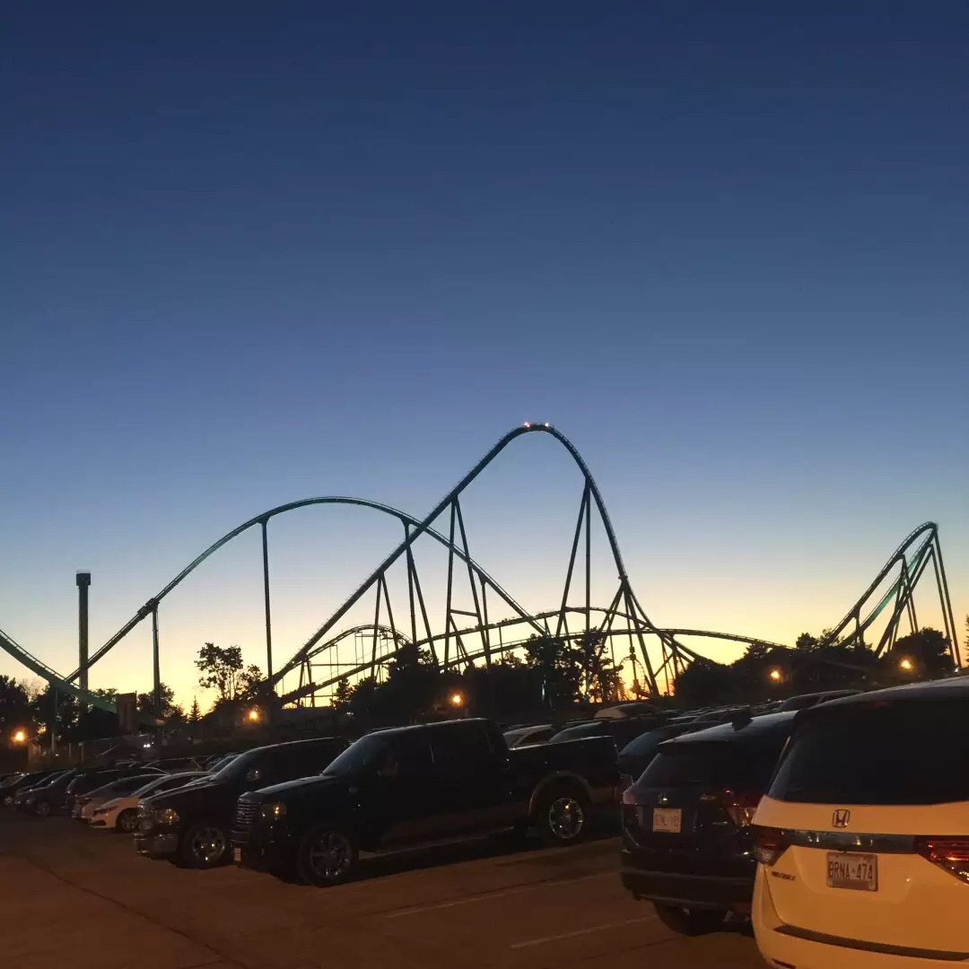 wonderland 是一个以过山车为主题的过山车游乐园,在这里你可以