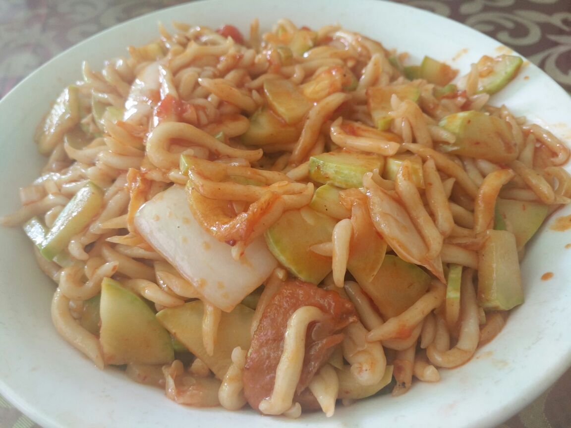 炒搓鱼份量特别大,口味上偏重一点,里面的卤肉赛过牛肉,口感超赞.