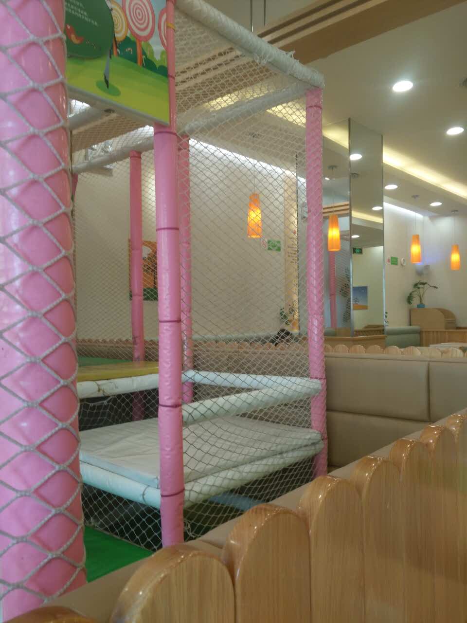 2022德克士(富平店)美食餐厅,炎炎夏日,来一杯冰冰的饮料.