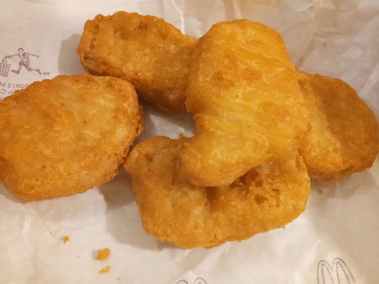 最爱吃麦当劳的麦乐鸡块啦!外脆里嫩味道好!