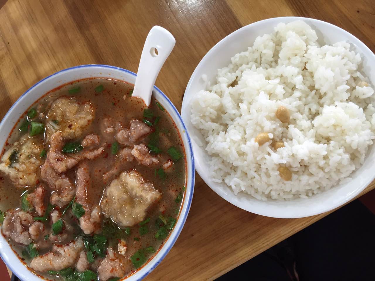 炝肉米饭图片