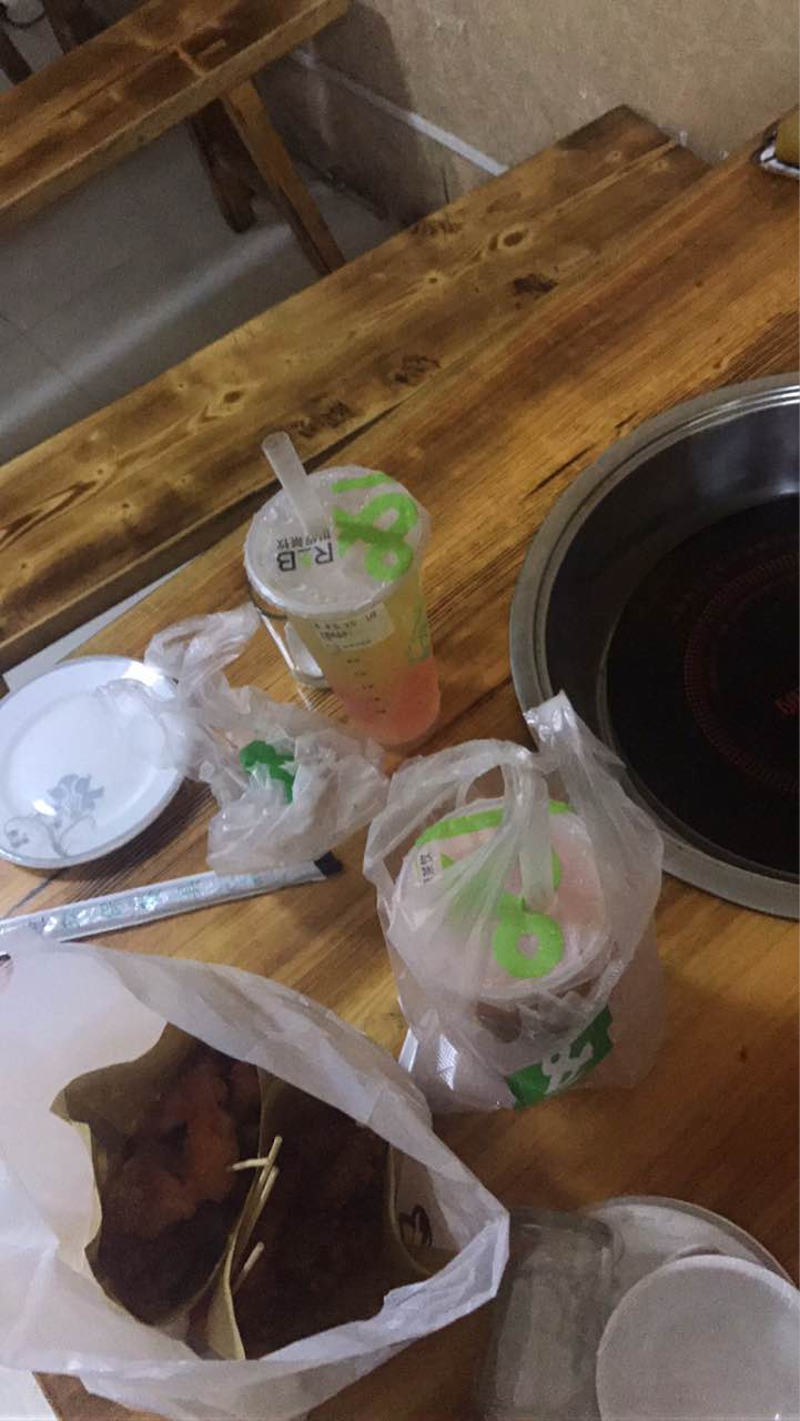 r&b巡茶(万达百货店)