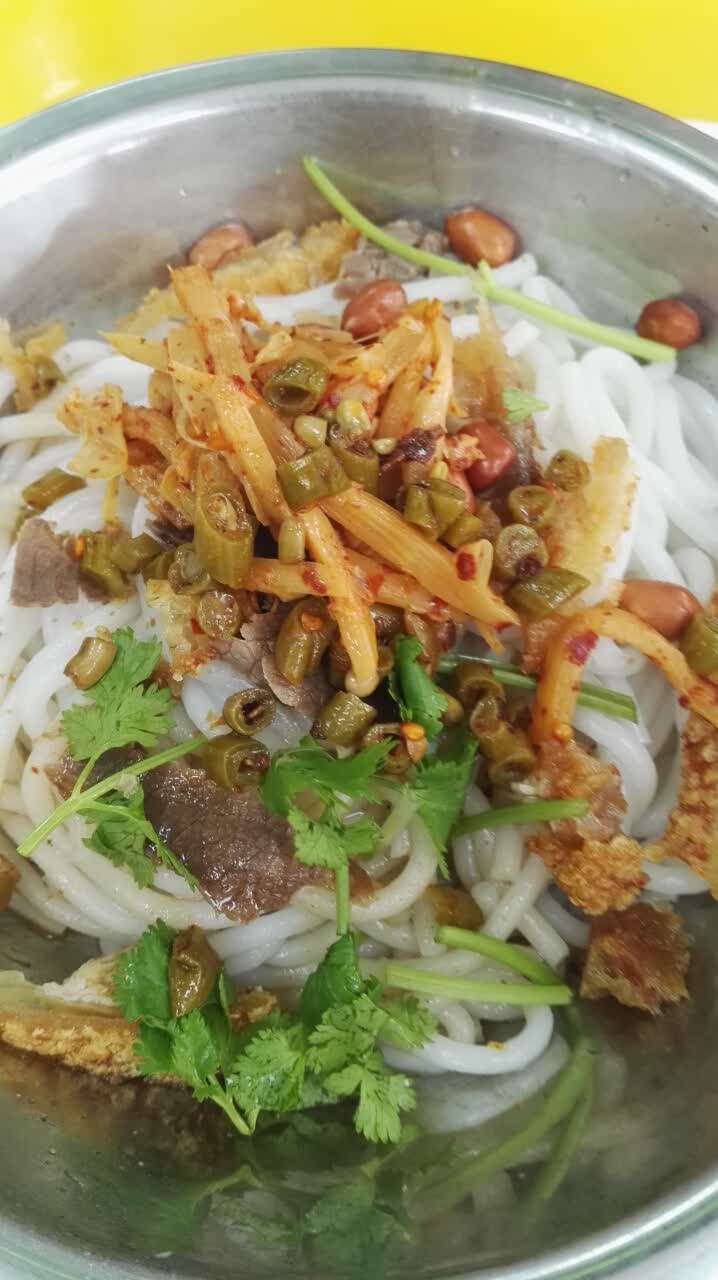 2021尝不忘·桂林传统卤菜粉(华亿店)美食餐厅,一直很喜欢吃的卤菜粉
