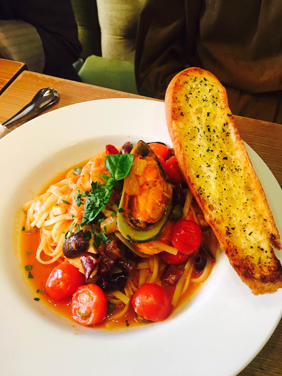 gaga鲜语(海岸城店)