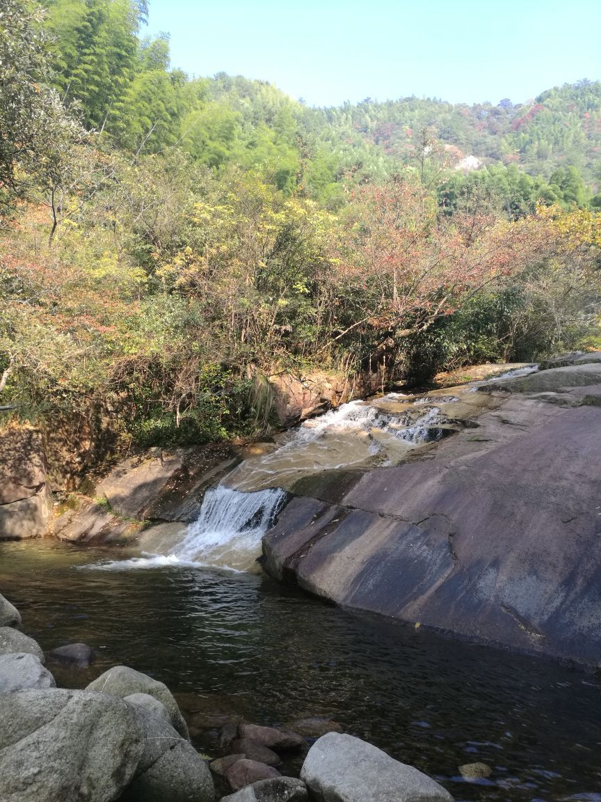 瑶里南山瀑布游玩攻略-南山瀑布门票多少钱/价格表-团购票价预定优惠