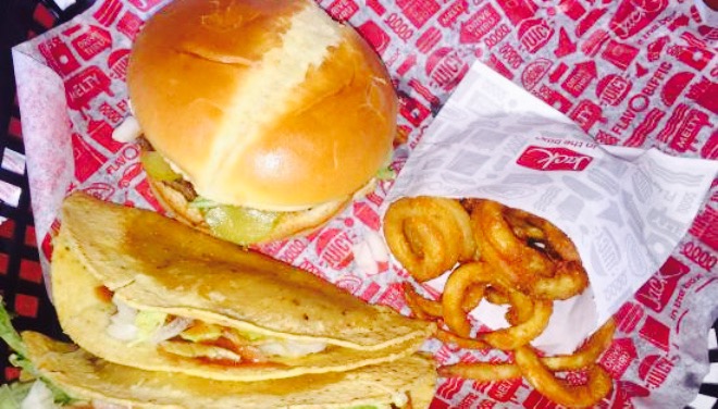 jack in the box 快餐简餐 直线距离731m