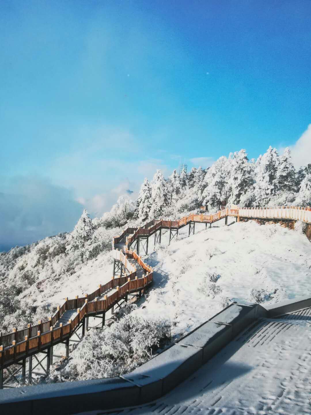 西嶺雪山旅遊景點攻略圖