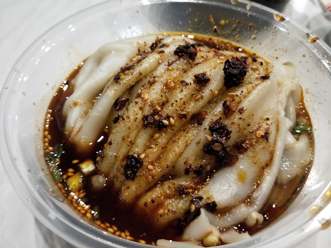 汉中张明富热面皮好吃吗,张明富热面皮味道怎么样,环境/服务好不好
