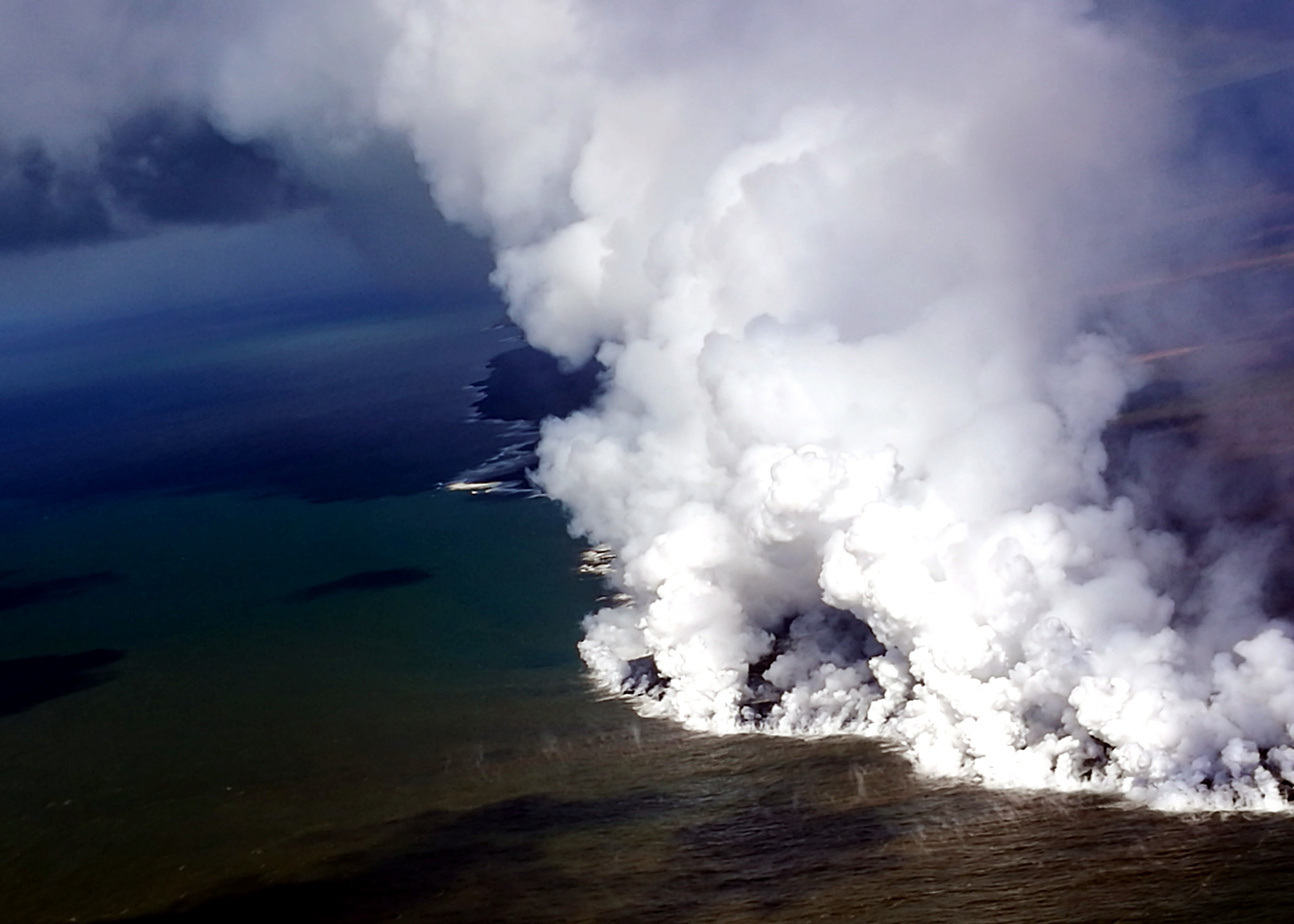 塔拉韦拉火山，新西兰北岛-“受伤”的圣山 塔拉韦拉火山，新西兰北岛 (© Look Foto/Aurora Photos) @20161022 ...