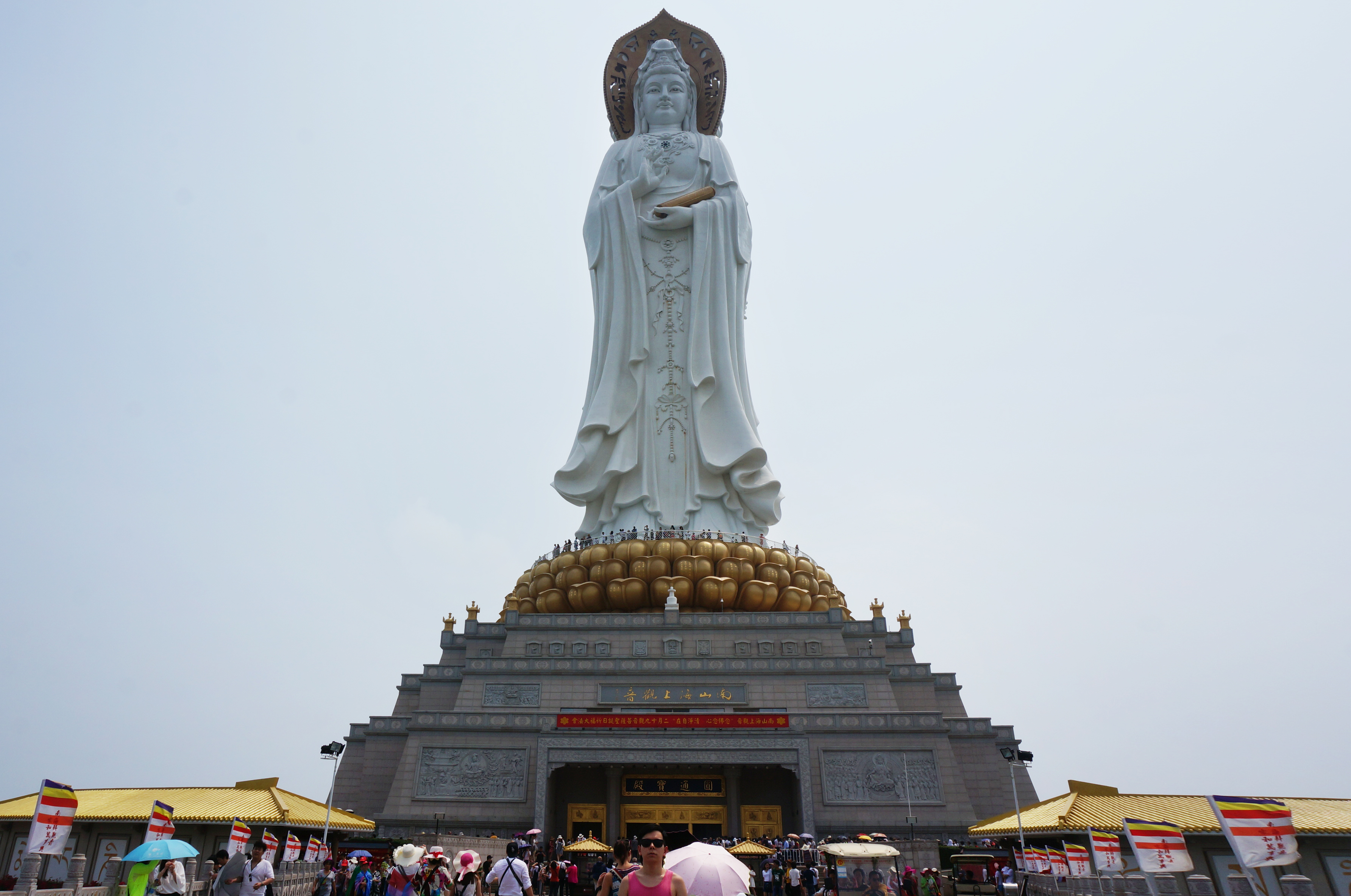 整個南山文化旅遊區蠻大的,一般大家都是奔著觀音像而去,還可以