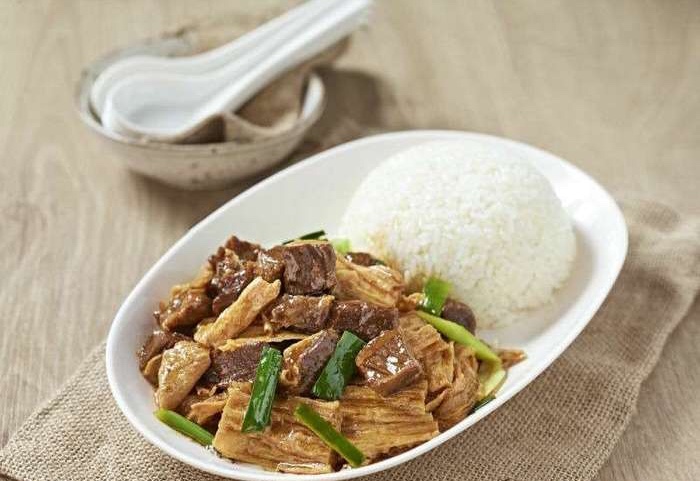 义泰昌现炒快餐(南油店)