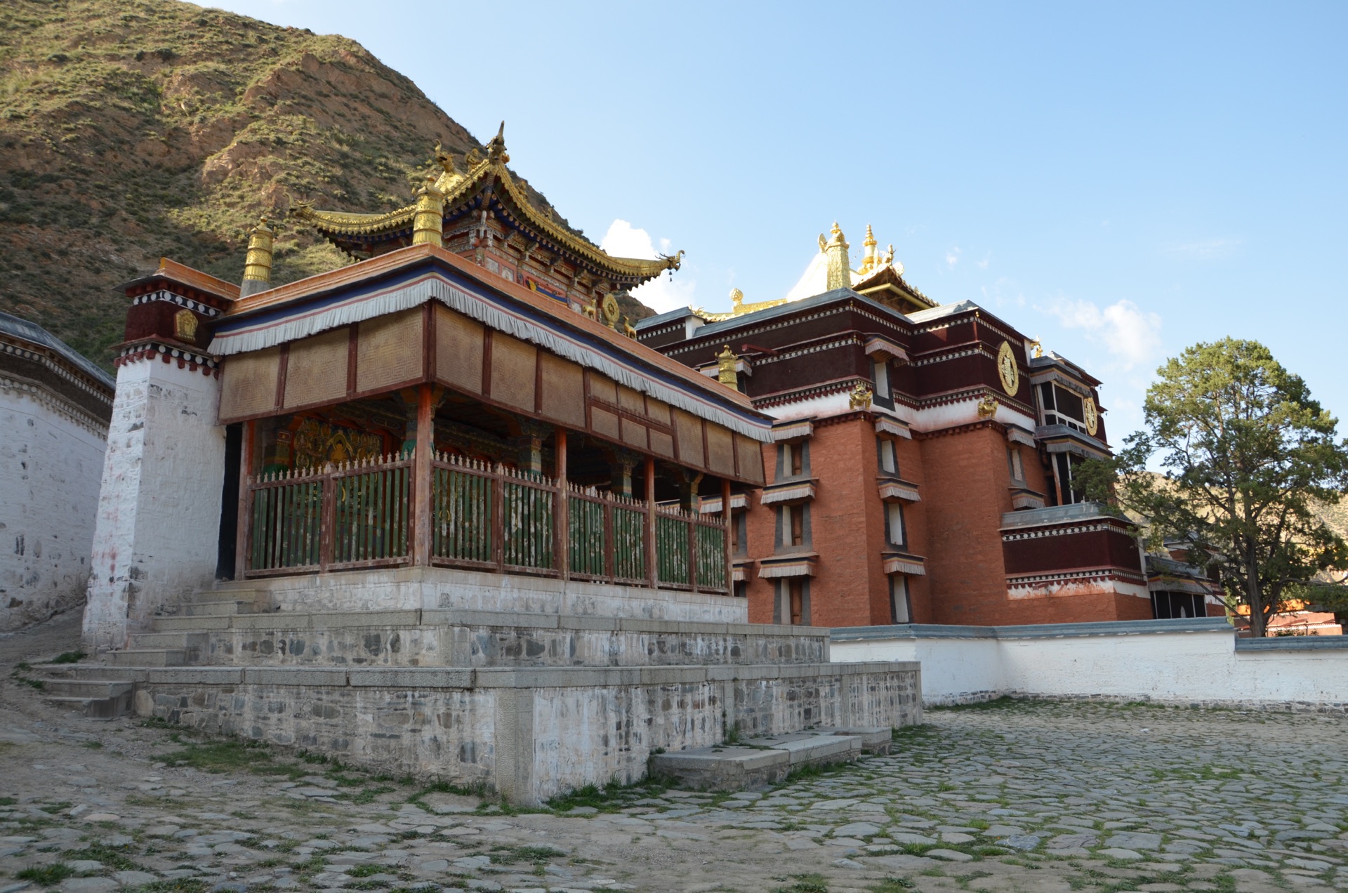 夏河拉卜楞寺：甘南之旅不可错过古寺之一，堪称“第二西藏”_建筑