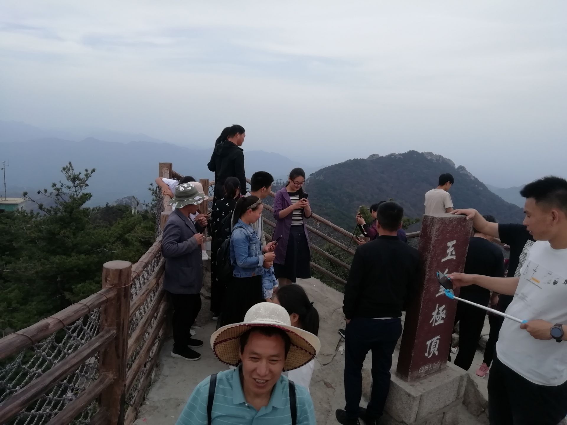 广西桂林尧山风景图片素材-编号25960273-图行天下