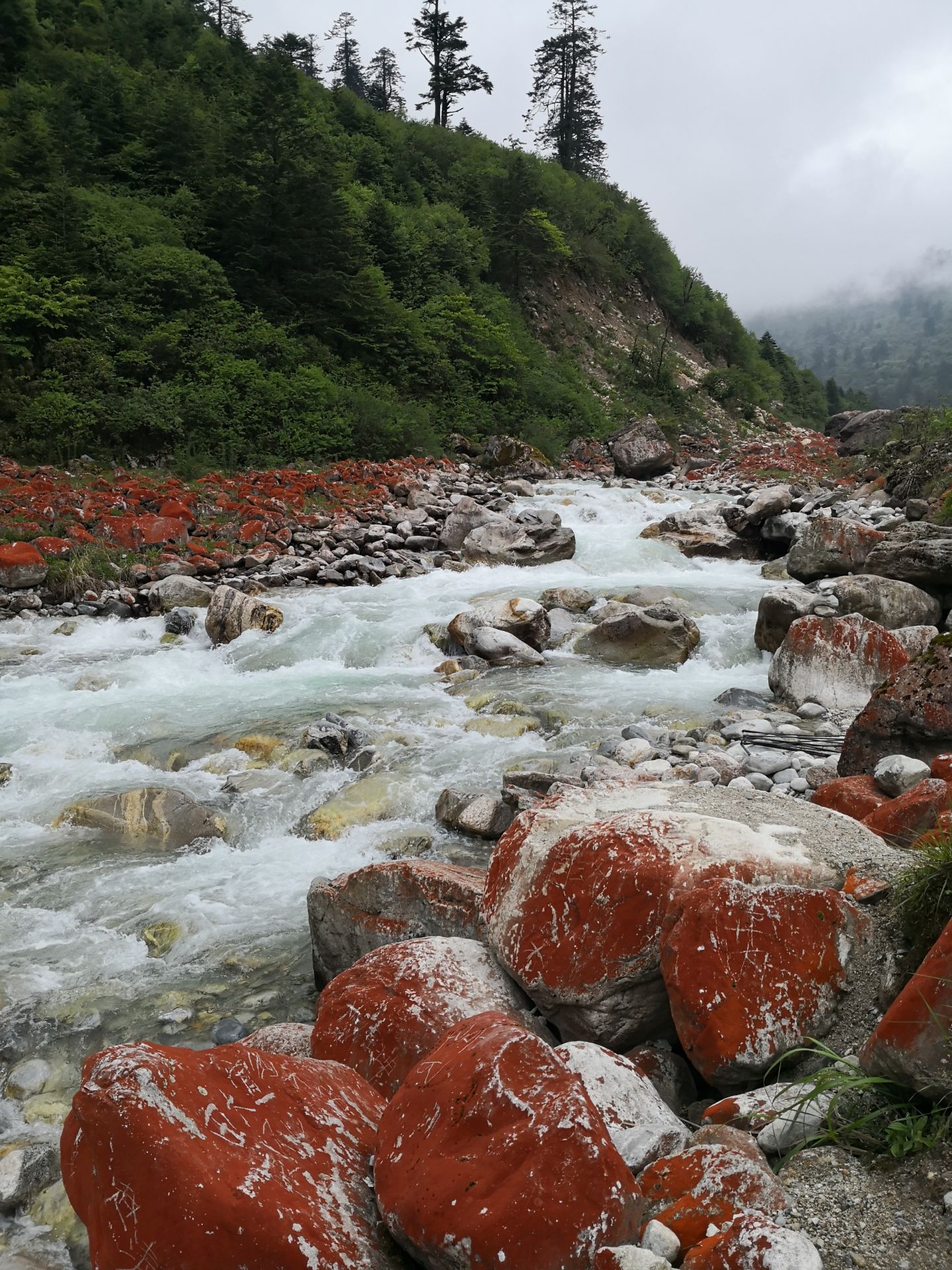 雅家埂红石滩公园
