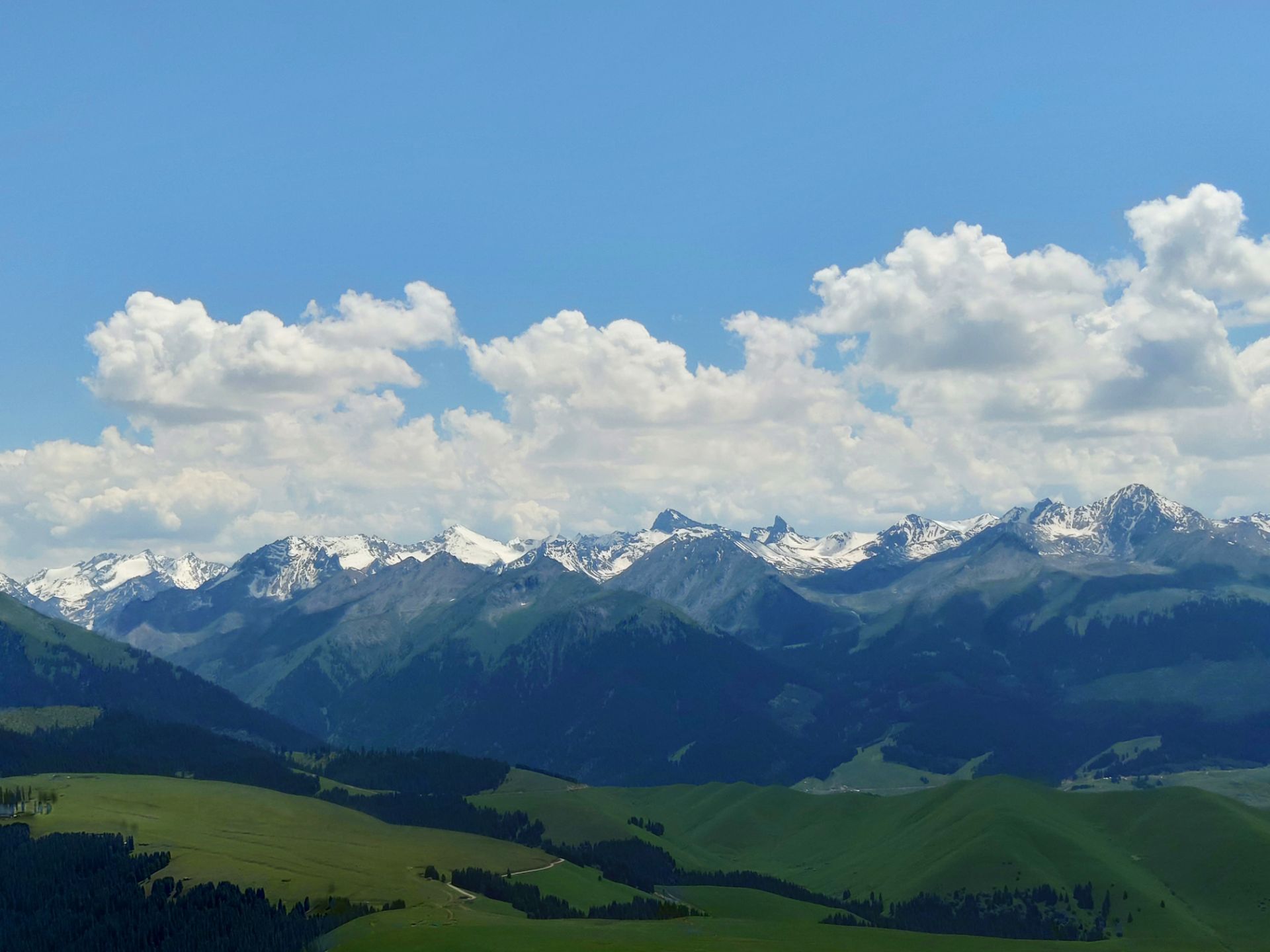 伊犁喀拉峻草原攻略,伊犁喀拉峻草原门票/游玩攻略/地址/图片/门票