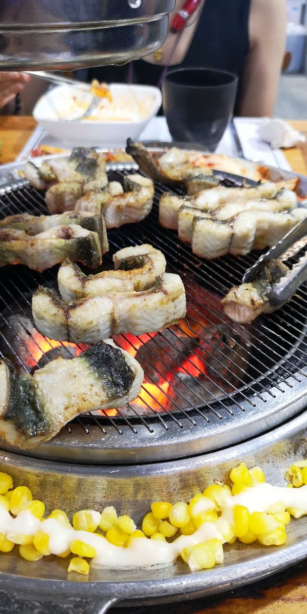外婆家韩国烤肉烤鳗鱼