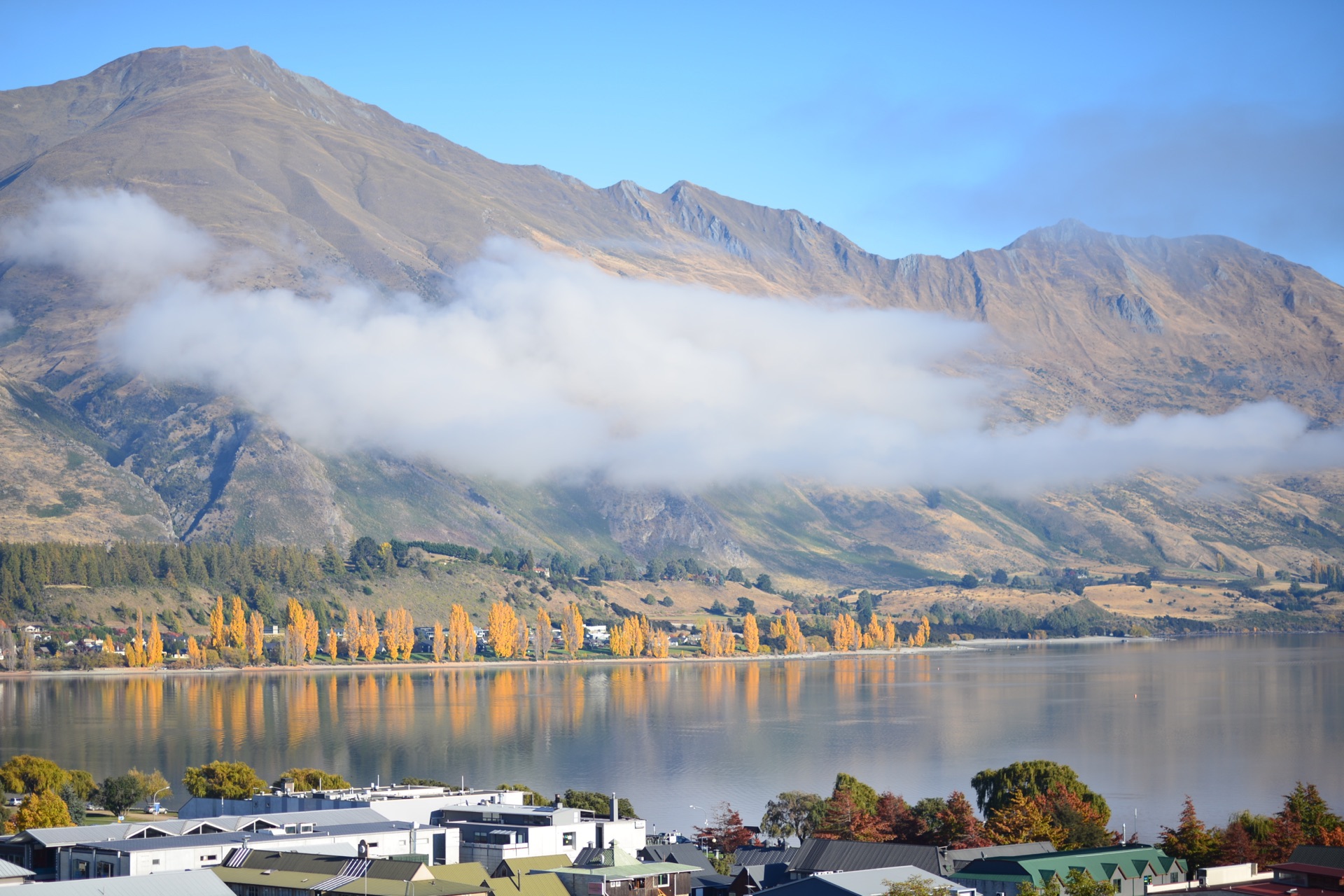 【携程攻略】内克半岛瓦纳卡湖景点,瓦纳卡湖是新西兰最美丽的湖泊之一，清澈的湖水也是航海者和喷射快艇…
