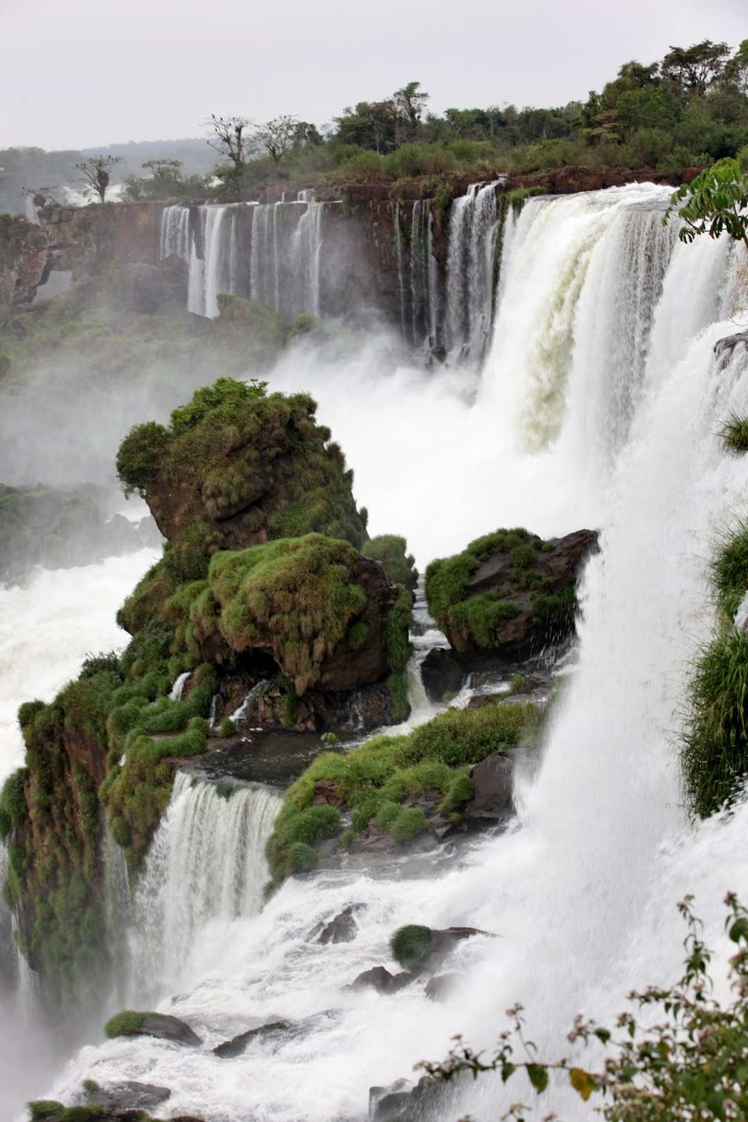 伊瓜苏大瀑布iguassu waterfalls
