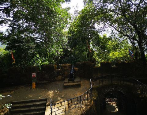 友谊关景区 10091b000001brhkc0CBE_C_480_375.jpg