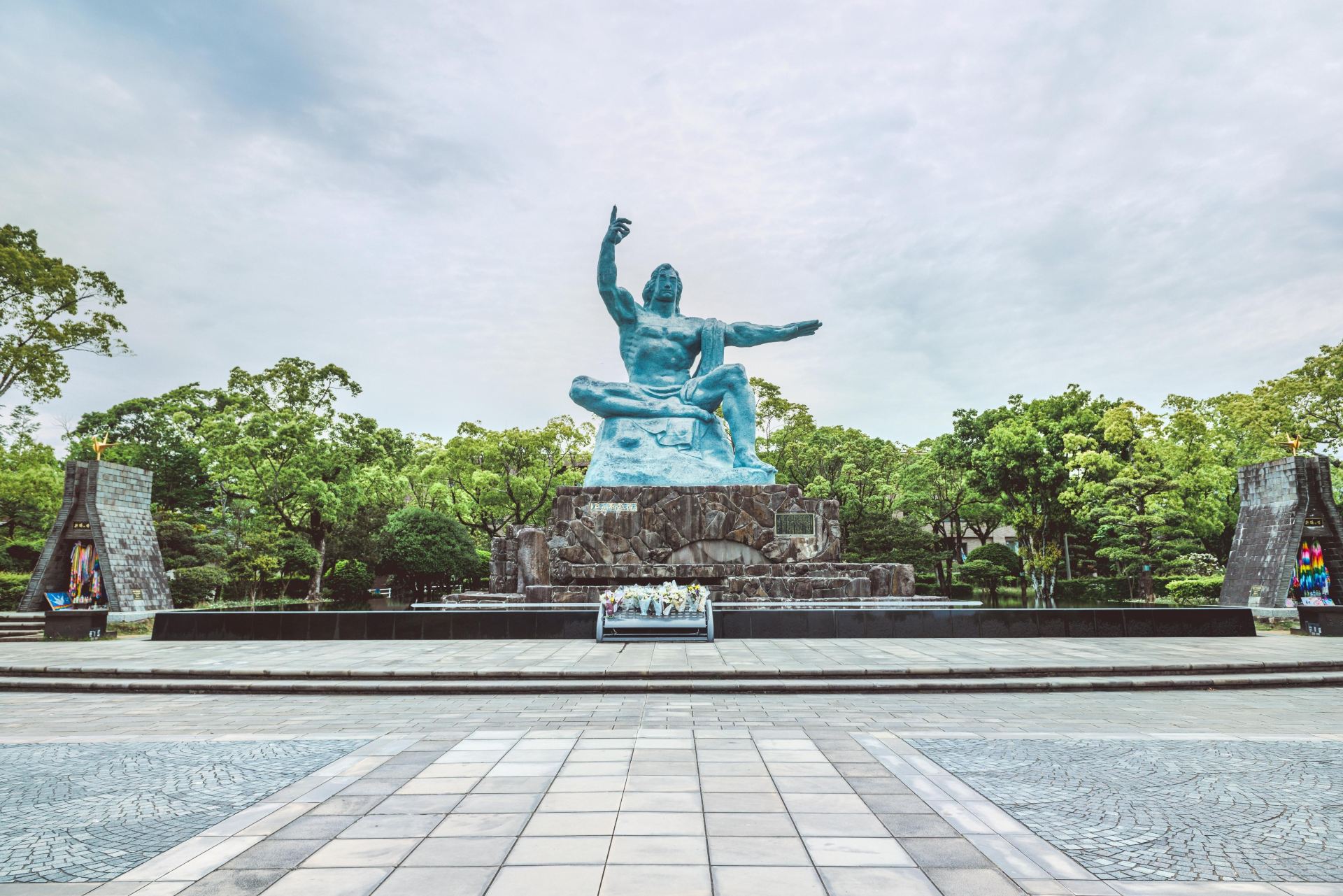 和平祈念像