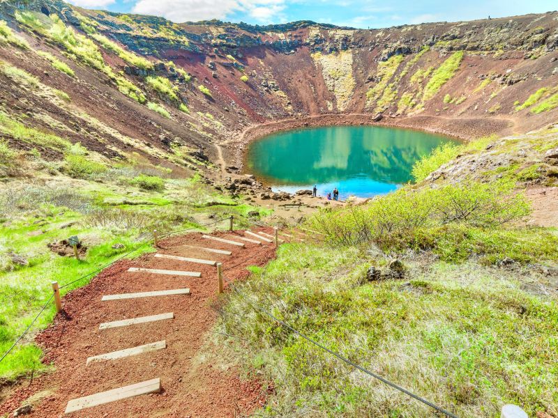 雷克雅未克kerid火山口湖攻略 Kerid火山口湖门票价格多少钱 团购票价预定优惠 景点地址图片 携程攻略