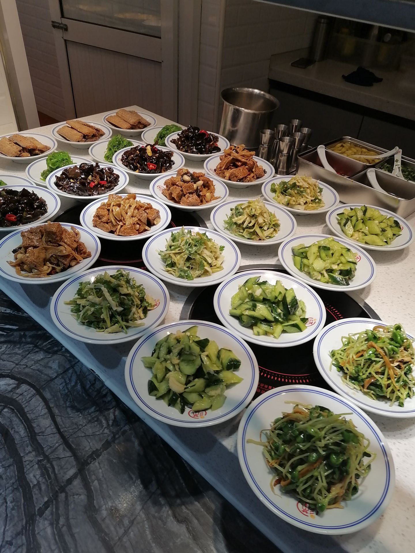 福满佳大食堂特色菜推荐/菜单/人均消费/电话/地址/菜系/点评/营业