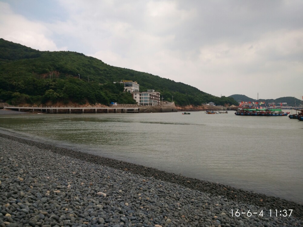 朱家尖烏石塘好玩嗎,朱家尖烏石塘景點怎麼樣_點評_評價【攜程攻略】