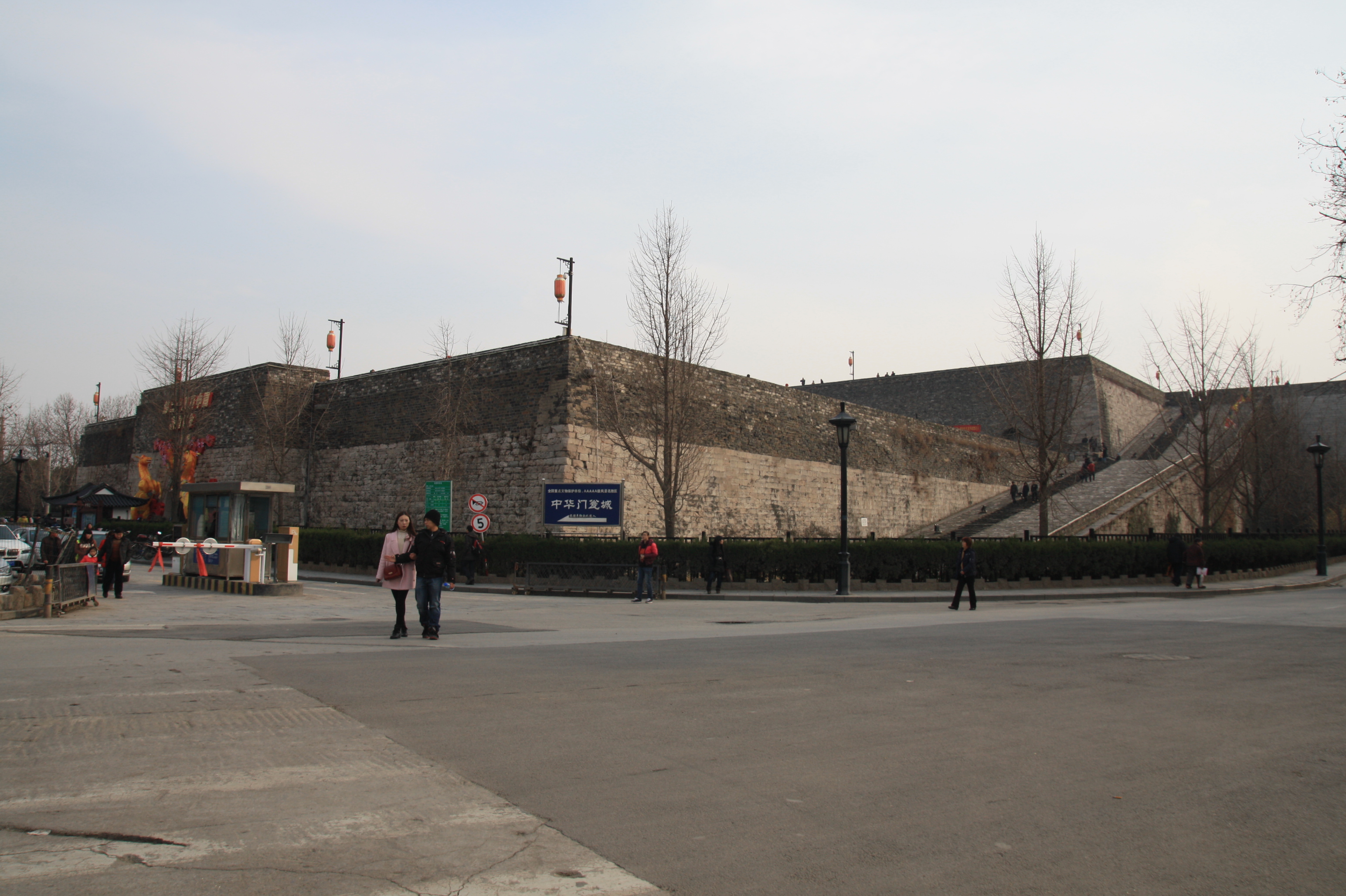 北京中华门城墙图片