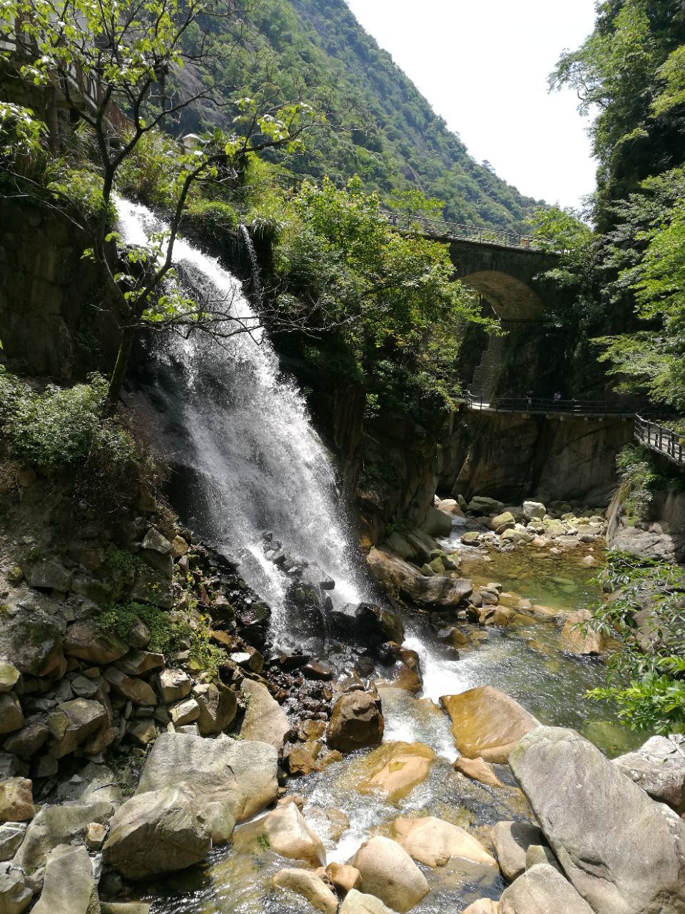 大鄣山臥龍谷