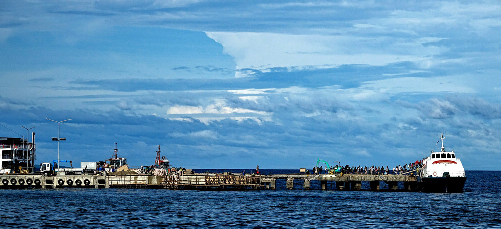 杜马盖地海滨大道