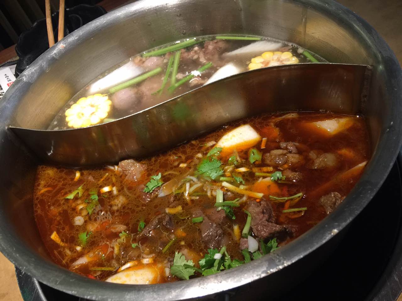 左庭右院鲜牛肉火锅(南通中南城店)