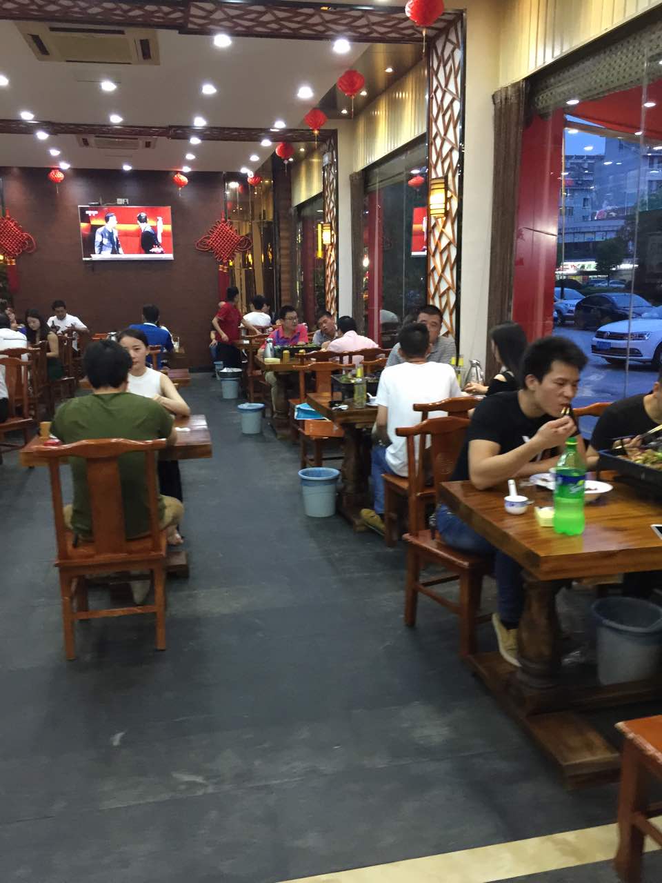 鱼记川菜馆(景宜路店)