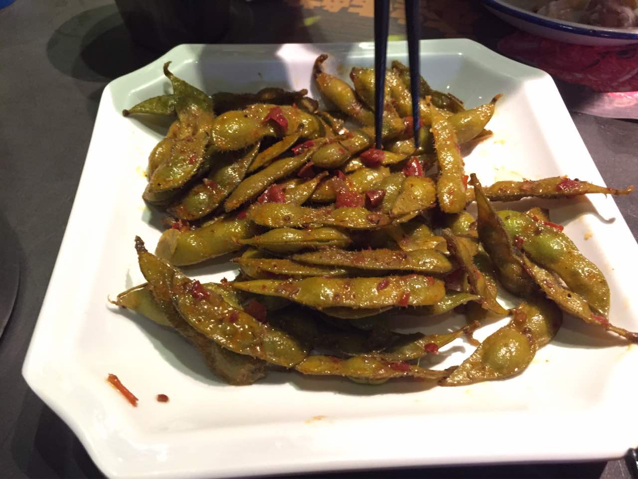 2022周黑鸭(员村店)美食餐厅,味道还可以,价格好贵,没有.