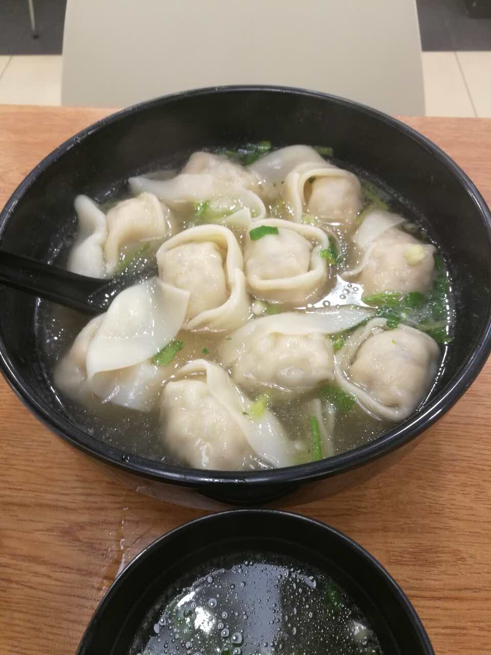 2021满宝馄饨(雍景豪城店)美食餐厅,还行吧 没有以前好吃了 香菇.