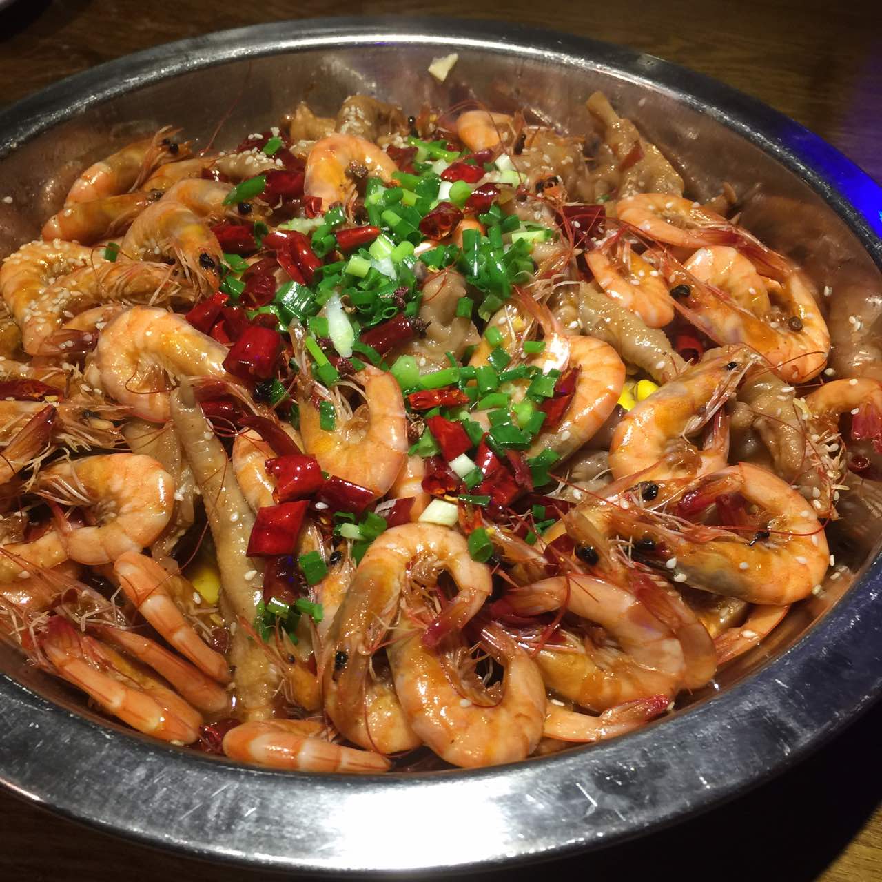 明虾煲挺好吃的 就是上菜有点慢!