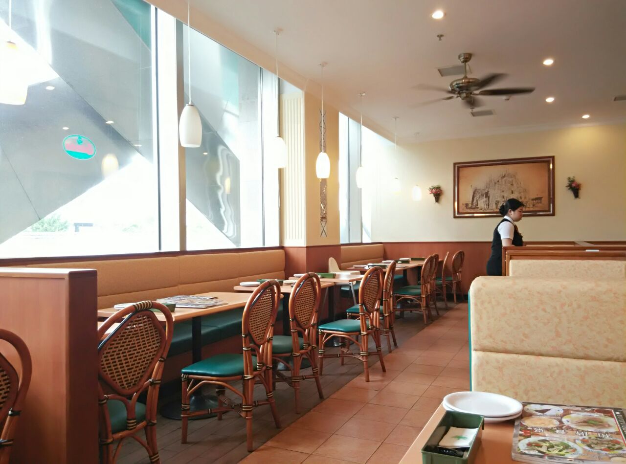 萨莉亚意式餐厅(深圳北站店)