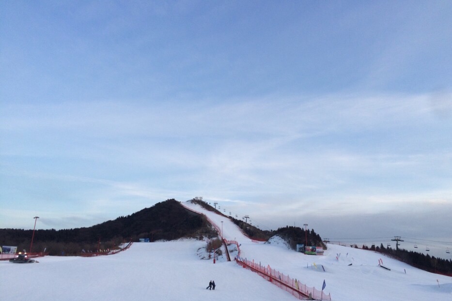 莲花山滑雪场