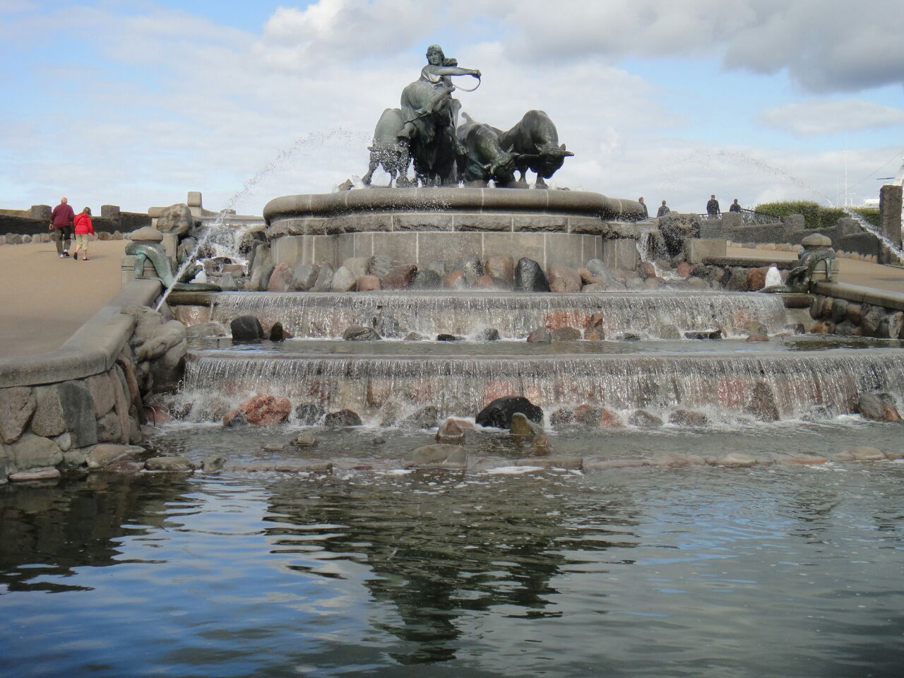 哥本哈根盖费昂喷泉好玩吗,哥本哈根盖费昂喷泉景点怎么样_点评_评价