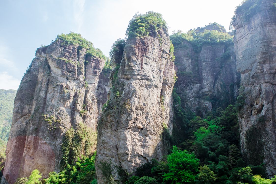 【攜程攻略】雁蕩山靈巖景區景點,神鵰俠侶的拍攝地之一,山裡面空氣真