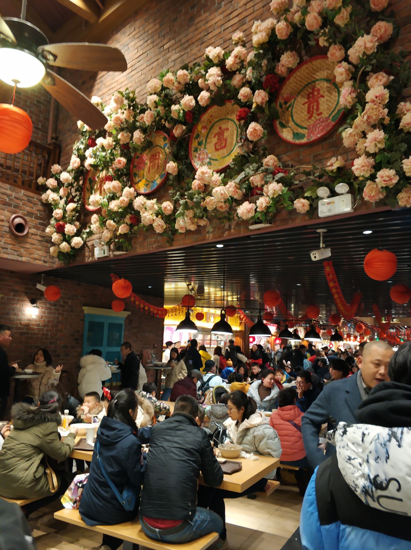 上海迪士尼人气餐厅推荐，上海迪士尼值得一去的餐厅有哪些